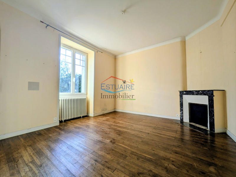 Maison ancienne - 195 m² - 8 pièces