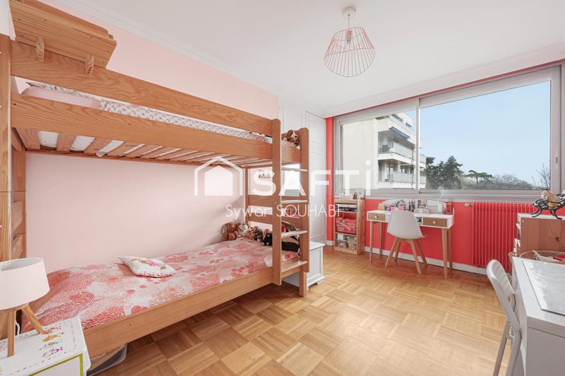 Appartement - 112 m² - 5 pièces