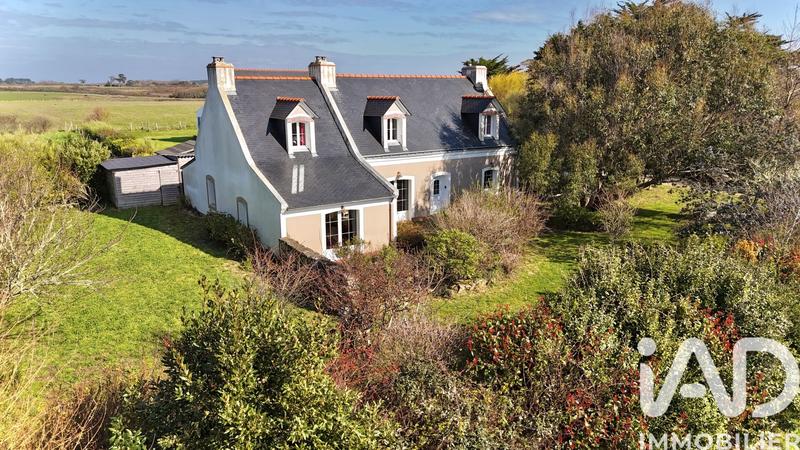 Maison - 170 m² - 9 pièces