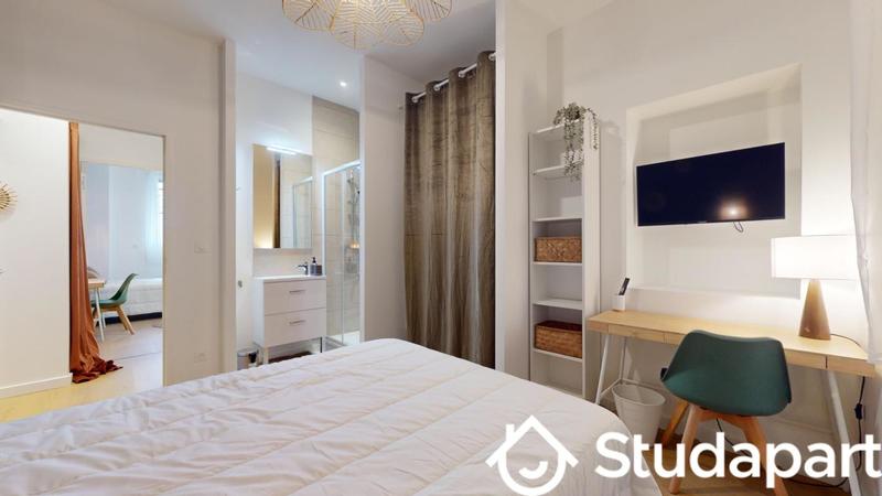 Chambre - 13 m² - 1 pièce