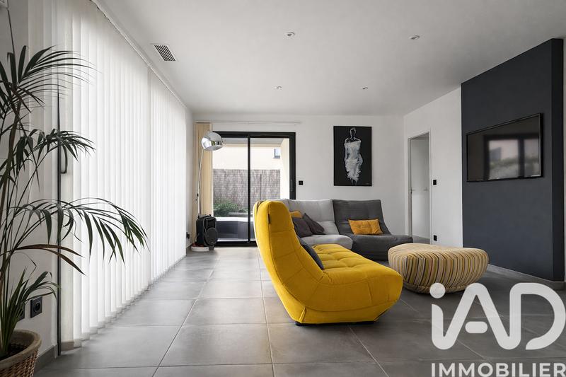 Maison - 122 m² - 5 pièces