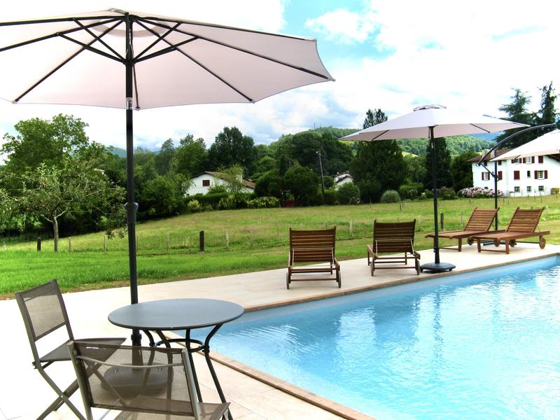 Villa - 377 m² - 11 pièces