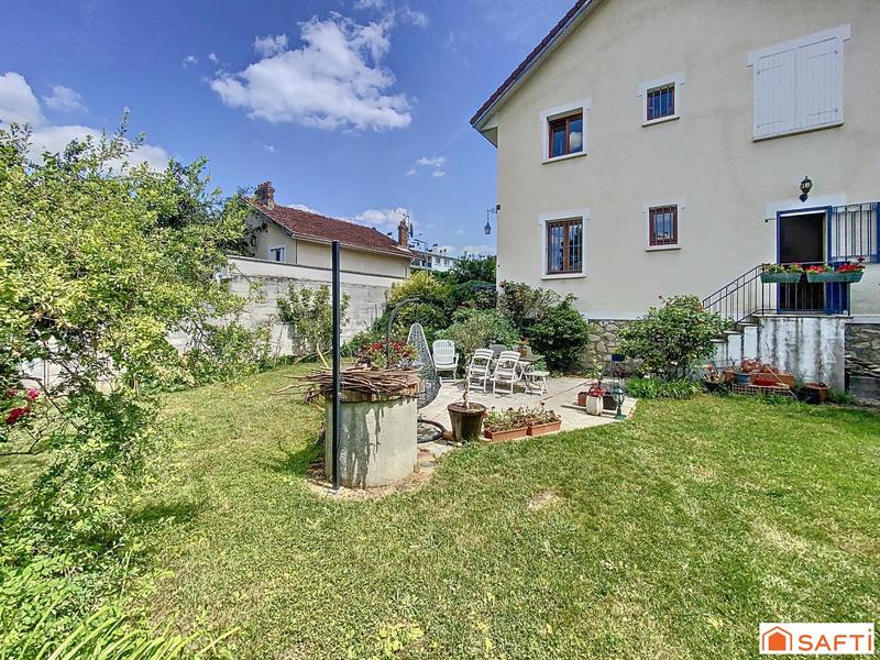 Maison - 169 m² - 7 pièces