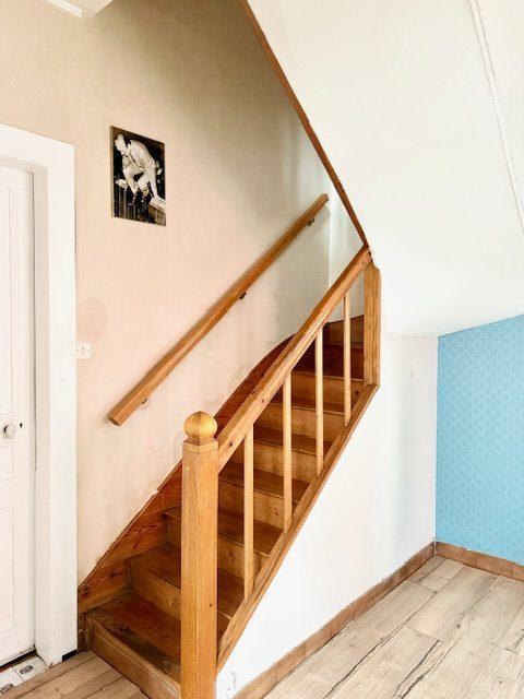 Maison - 94 m² - 6 pièces