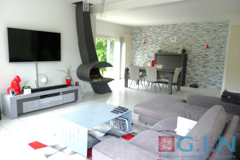 Maison - 132 m² - 8 pièces