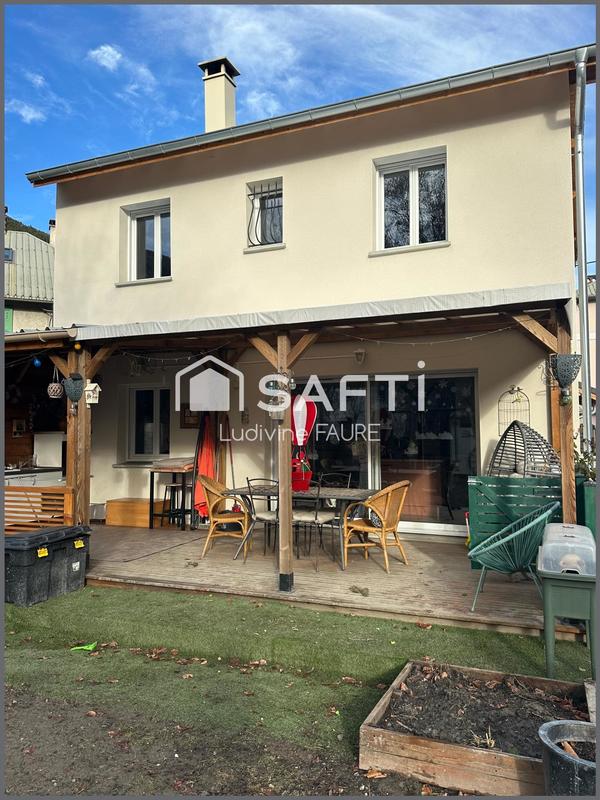 Maison - 95 m² - 5 pièces