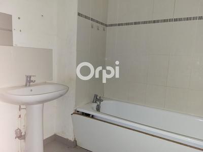 Studio - 30 m² - 1 pièce