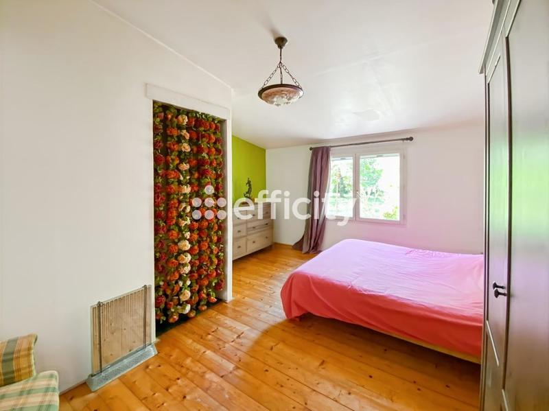 Maison - 250 m² - 9 pièces