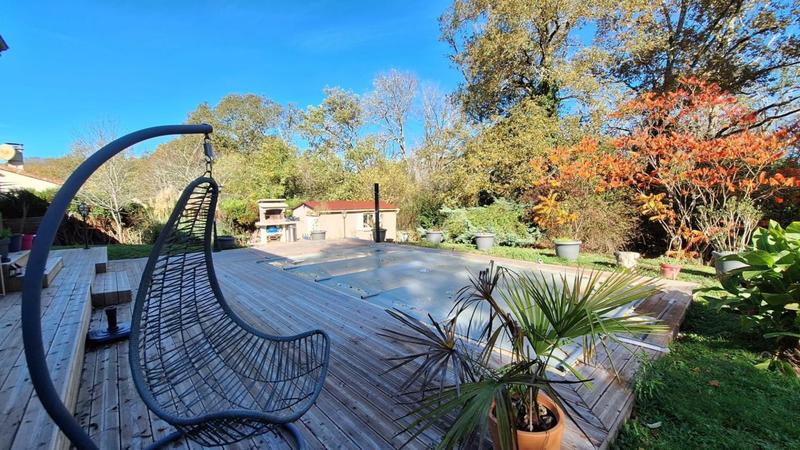 Maison - 135 m² - 6 pièces