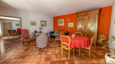 Mas - 327 m² - 8 pièces