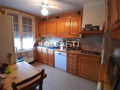 Maison - 104 m² - 6 pièces