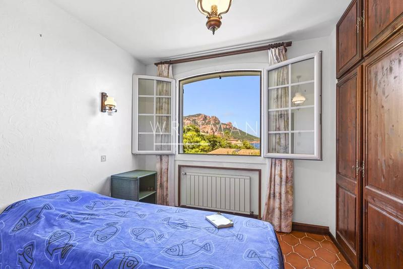 Villa - 212 m² - 6 pièces