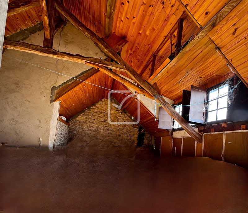 Maison - 166 m² - 8 pièces