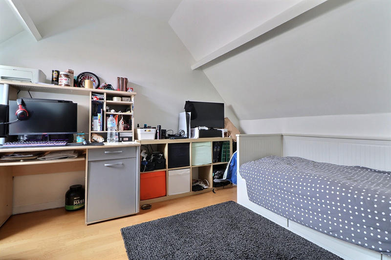 Maison - 86 m² - 5 pièces