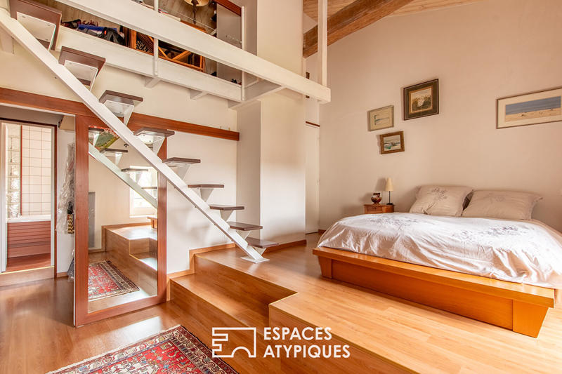 Maison - 241 m² - 9 pièces