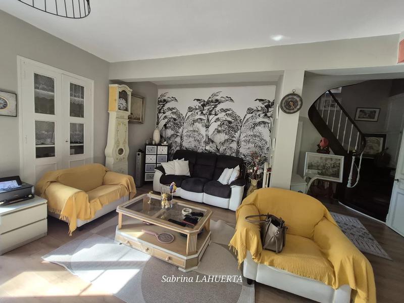 Maison de ville - 144 m² - 6 pièces