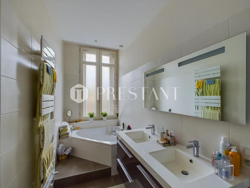 Maison - 190 m² - 7 pièces