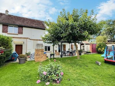 Maison - 163 m² - 7 pièces