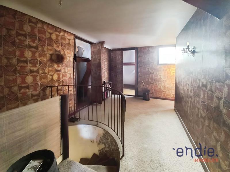 Maison - 140 m² - 6 pièces