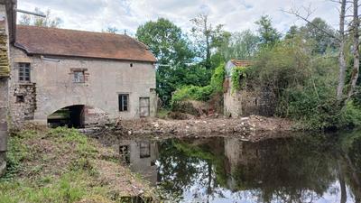Moulin - 200 m² - 6 pièces