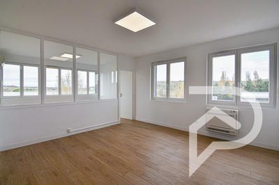 Bureau - 28 m² - 1 pièce