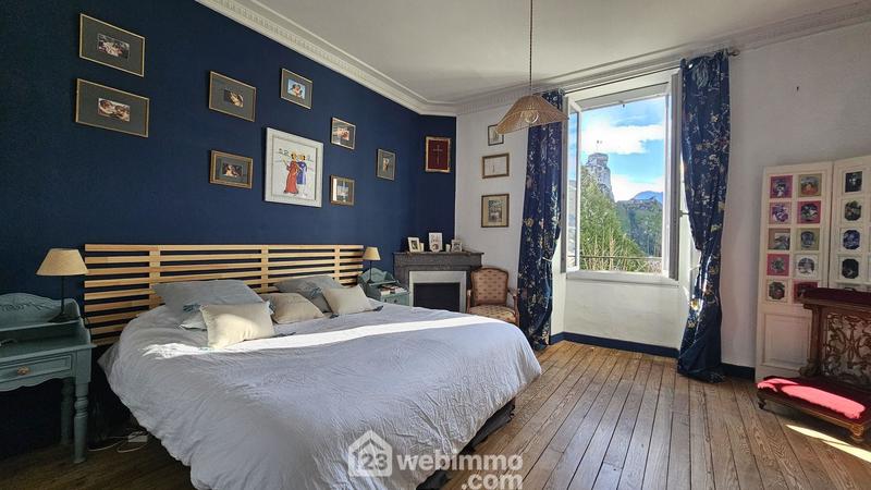 Maison de maîtres - 340 m² - 14 pièces