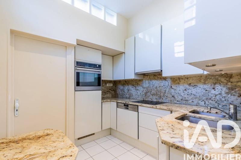 Maison - 195 m² - 8 pièces