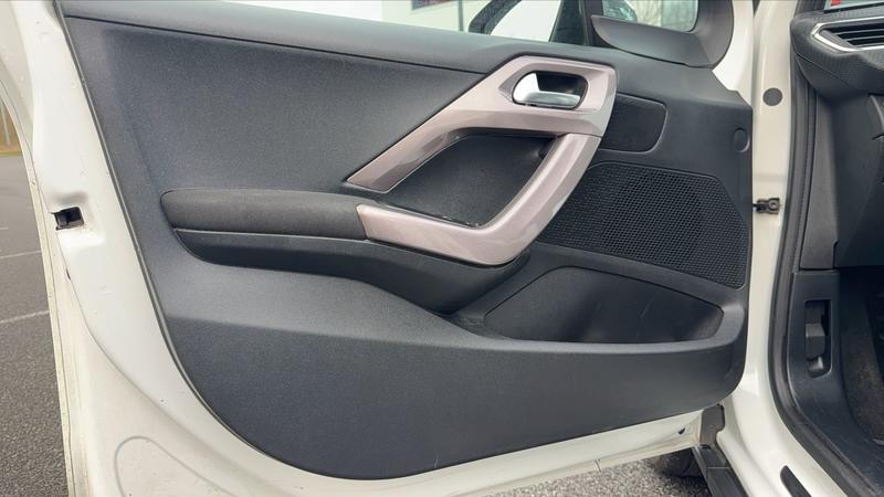 Peugeot 2008 I 1.2 PureTech 82 Style