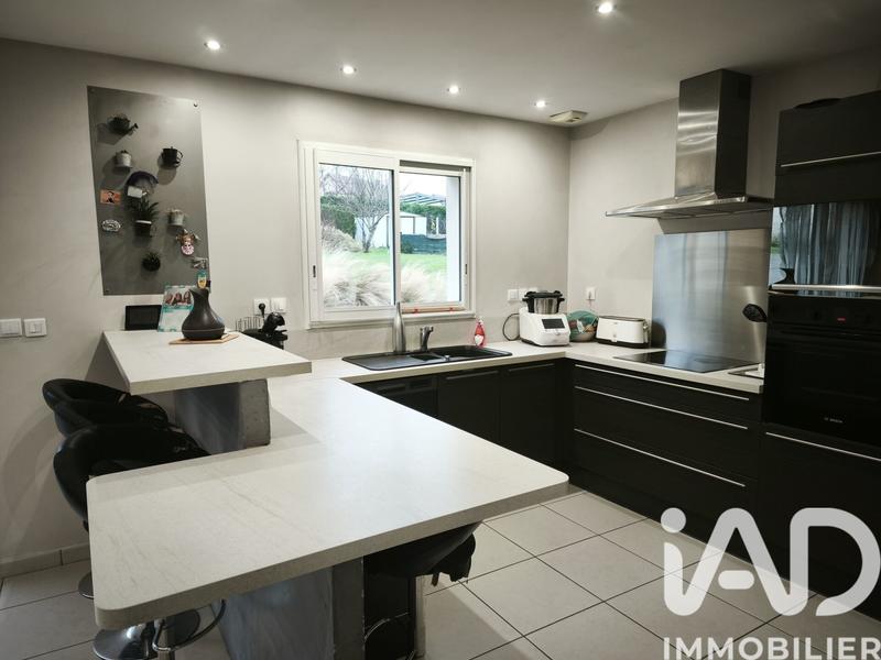 Maison - 121 m² - 5 pièces