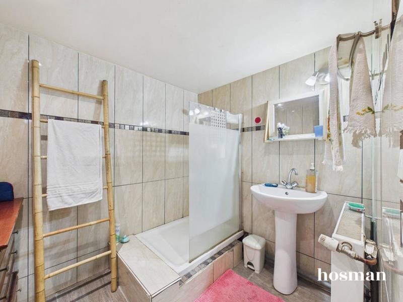 Maison - 93 m² - 4 pièces