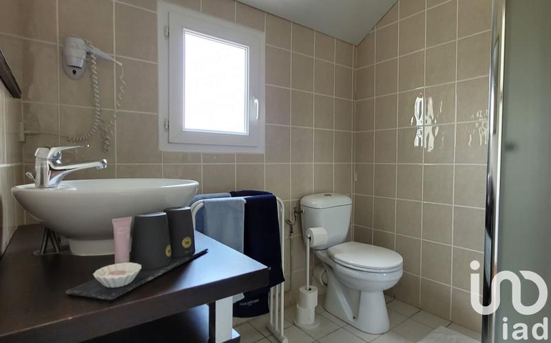 Maison - 260 m² - 11 pièces