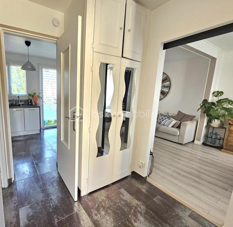 Maison - 95 m² - 6 pièces