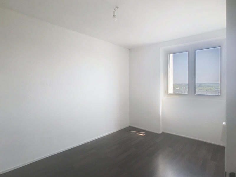 Appartement - 83 m² - 5 pièces