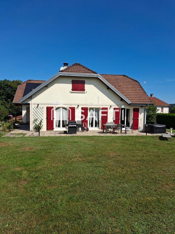 Maison - 218 m² - 7 pièces