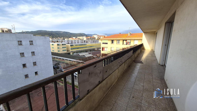 Appartement - 95 m² - 2 pièces