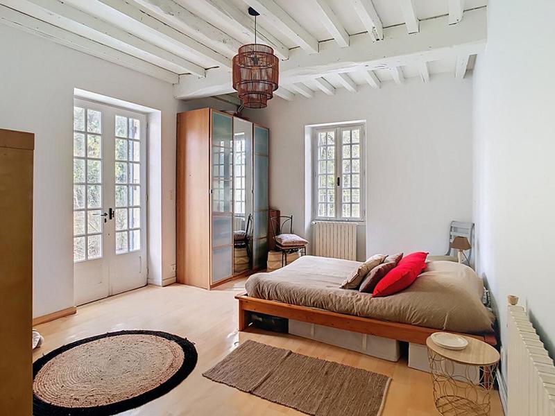 Maison - 550 m² - 16 pièces