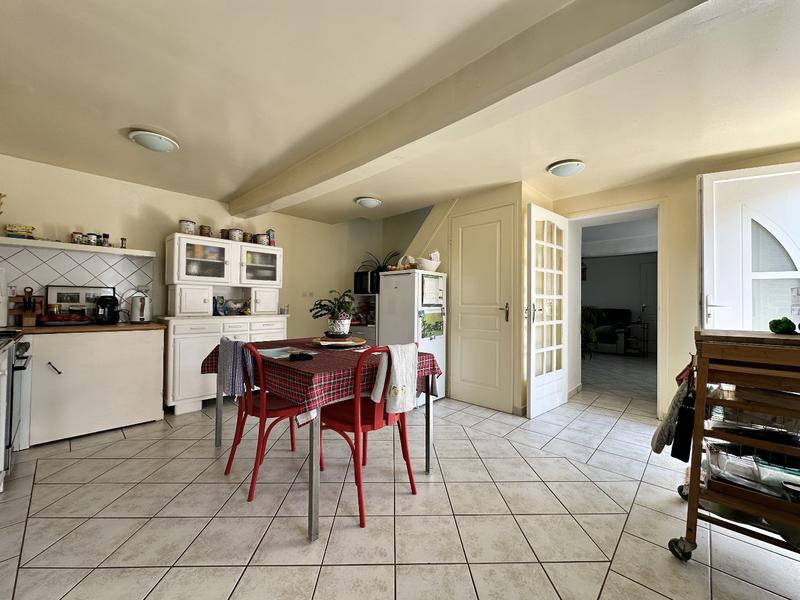 Maison - 98 m² - 4 pièces