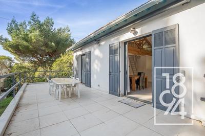 Demeure - 160 m² - 7 pièces