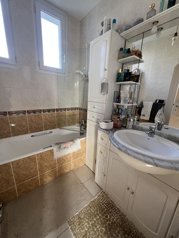 Appartement - 105 m² - 5 pièces