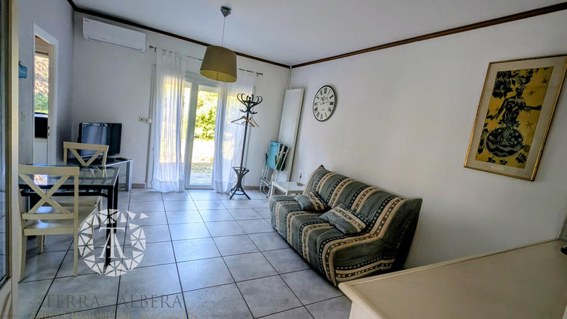 Villa - 354 m² - 11 pièces