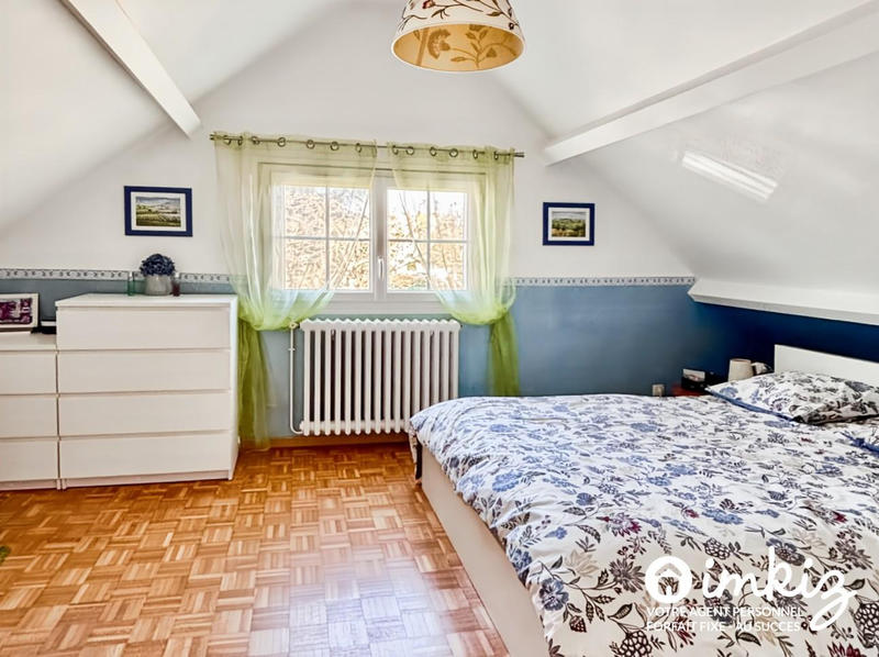 Maison - 231 m² - 7 pièces