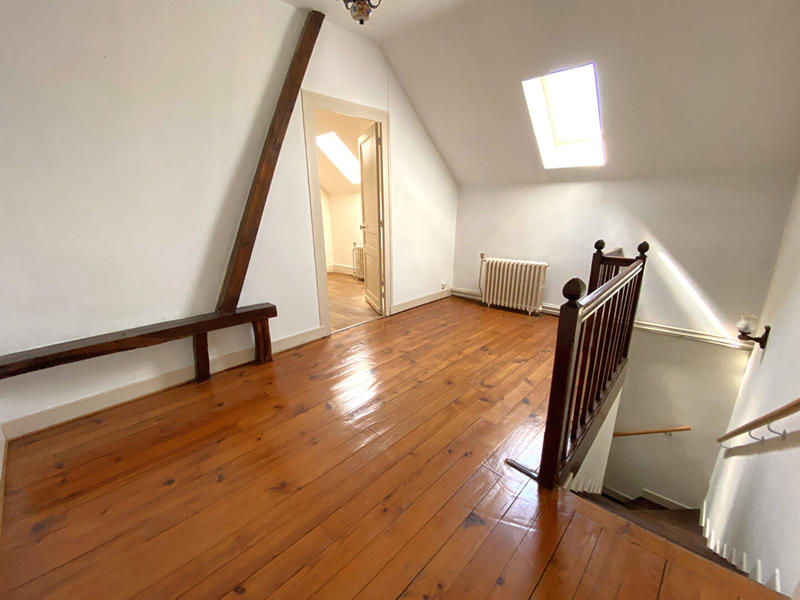 Maison - 165 m² - 7 pièces