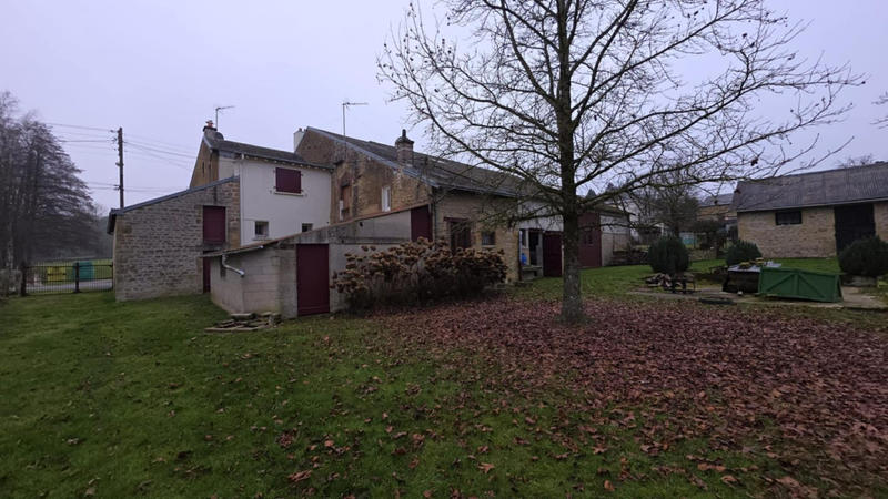 Maison - 216 m² - 10 pièces