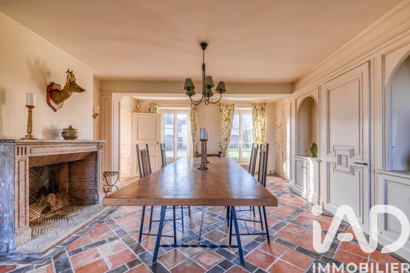 Maison - 300 m² - 10 pièces