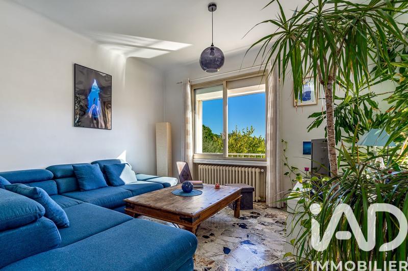 Maison - 234 m² - 7 pièces