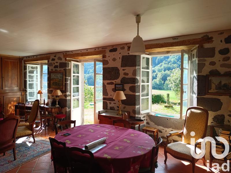 Maison - 192 m² - 8 pièces