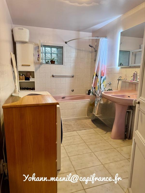 Maison - 206 m² - 5 pièces