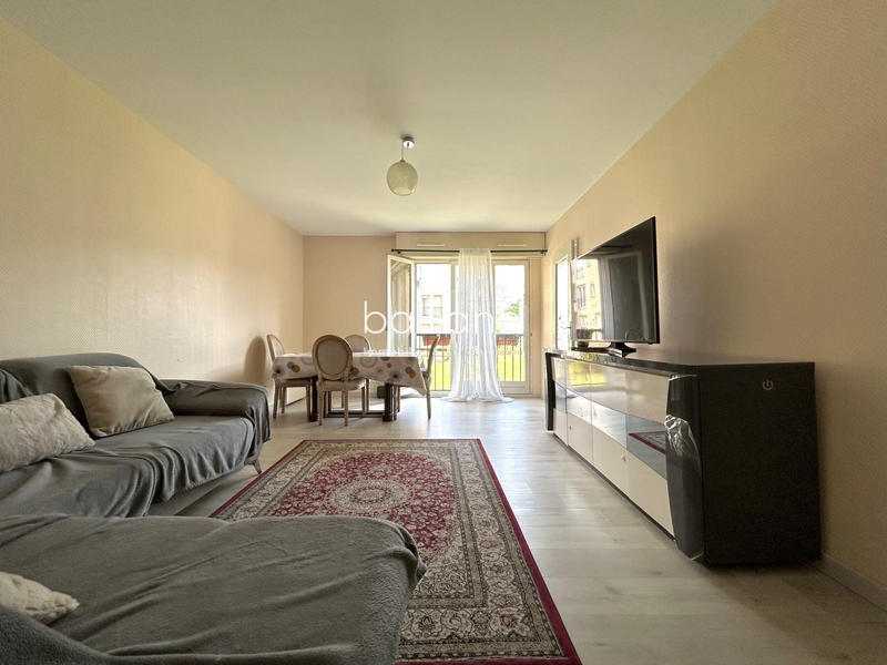 Appartement - 82 m² - 4 pièces