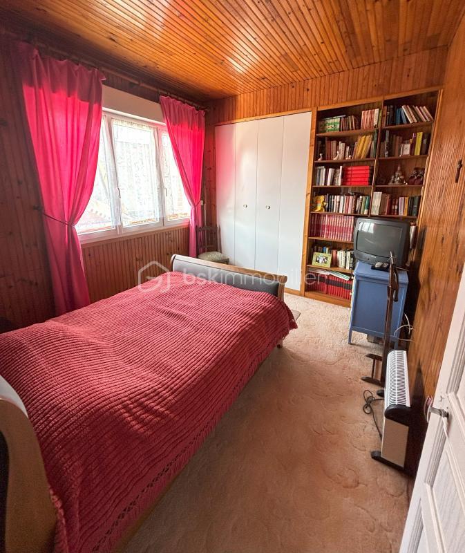 Maison - 230 m² - 7 pièces