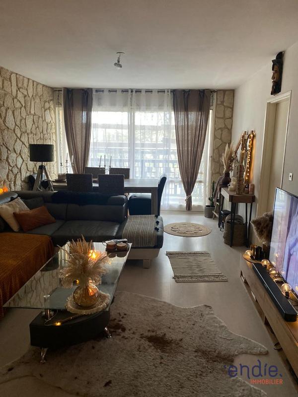 Appartement - 82 m² - 4 pièces